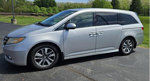 Silver 2015 Honda Odyssey Touring