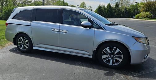 Silver 2015 Honda Odyssey Touring