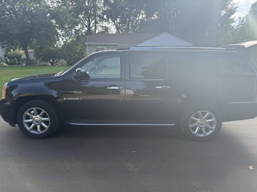 2007 GMC Yukon XL Denali