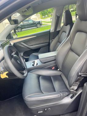 Gray 2023 Tesla Model Y Long Range