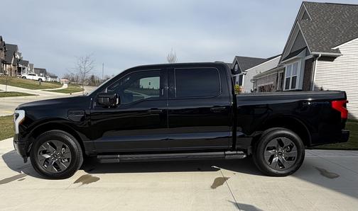 Black 2022 Ford F-150 Lightning LARIAT