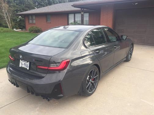 2025 BMW M340 i xDrive