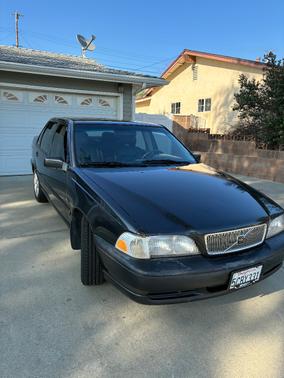 1998 Volvo S70 Base