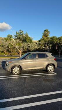 Gray 2022 Hyundai VENUE SE