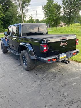 Black 2021 Jeep Gladiator Mojave