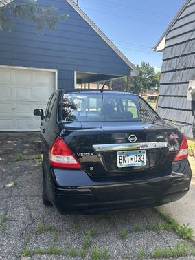 2011 Nissan Versa 1.8 S