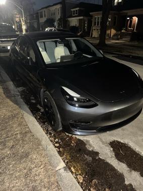 Gray 2023 Tesla Model 3 Long Range