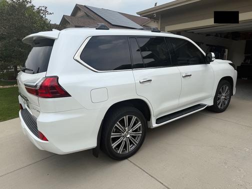 2017 Lexus LX 570 Base