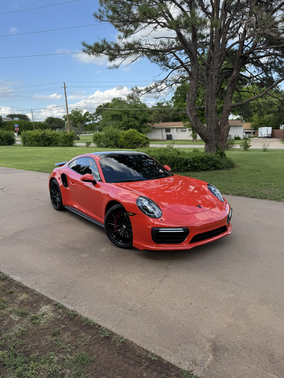 2017 Porsche 911 Turbo