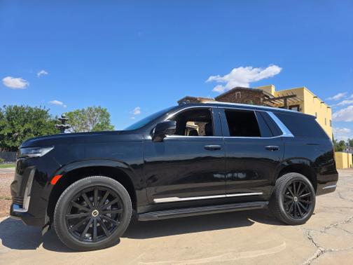 2022 Cadillac Escalade Luxury
