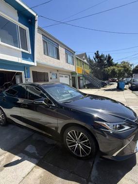 Black 2023 Lexus ES 300h Base