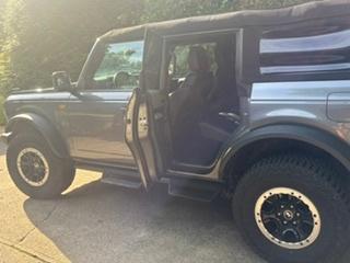 Gray 2023 Ford Bronco Badlands Advanced