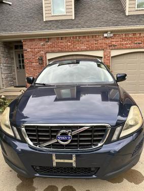 Blue 2013 Volvo XC60 T6