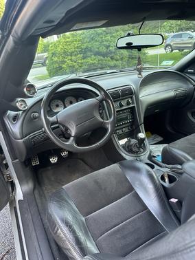 2004 Ford Mustang SVT Cobra