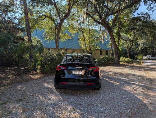 Black 2024 Tesla Model Y Performance