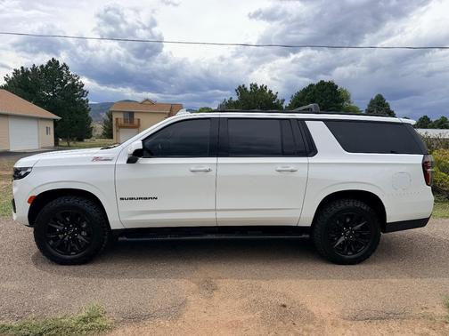 White 2022 Chevrolet Suburban Z71