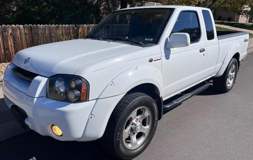 White 2002 Nissan Frontier SE Super Charger King Cab