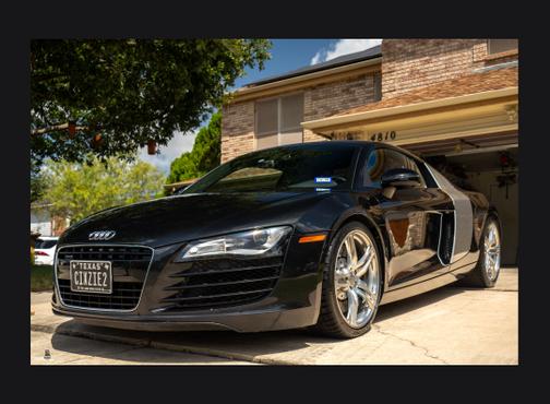 Black 2011 Audi R8 4.2 quattro