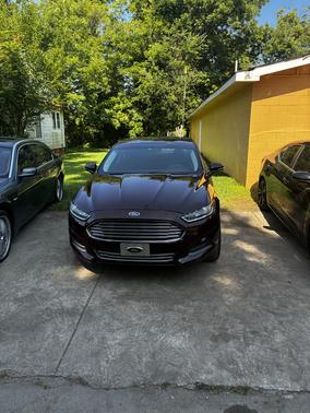 Red 2013 Ford Fusion SE