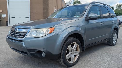 Green 2010 Subaru Forester 2.5 X Premium