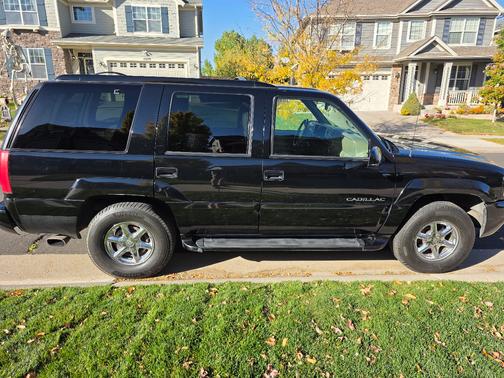 2000 Cadillac Escalade 4WD