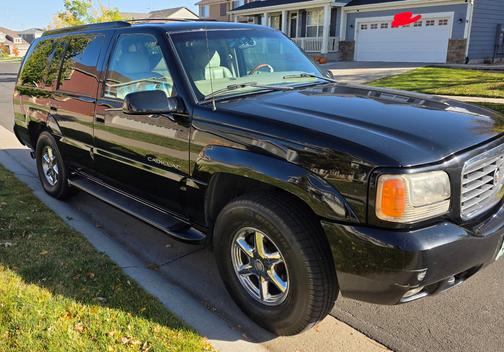 2000 Cadillac Escalade 4WD