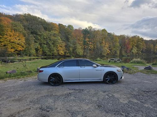 Silver 2017 Lincoln Continental Select