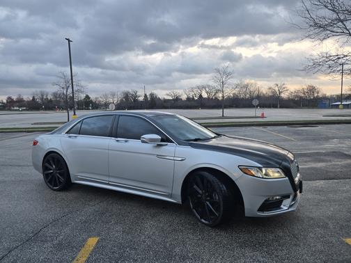 Silver 2017 Lincoln Continental Select