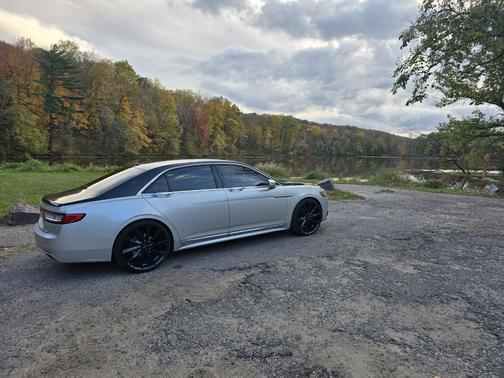 Silver 2017 Lincoln Continental Select