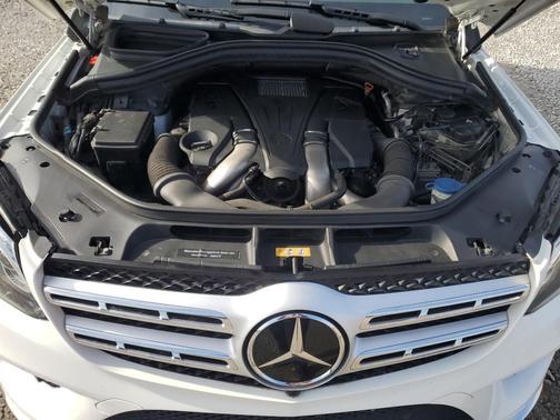 2015 Mercedes-Benz GL-Class GL 550 4MATIC
