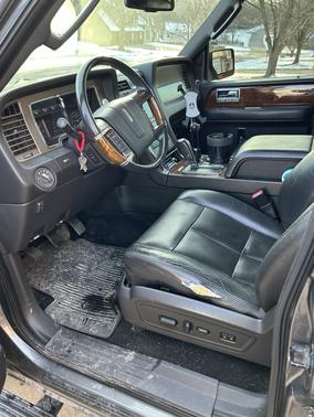 2012 Lincoln Navigator Base