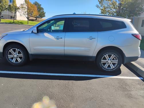 Silver 2015 Chevrolet Traverse 2LT
