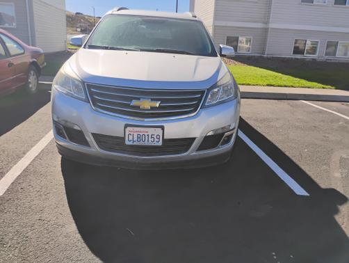 Silver 2015 Chevrolet Traverse 2LT