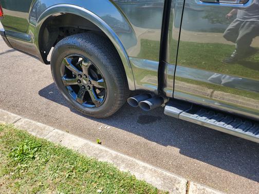Gray 2019 Ford F-150 Lariat