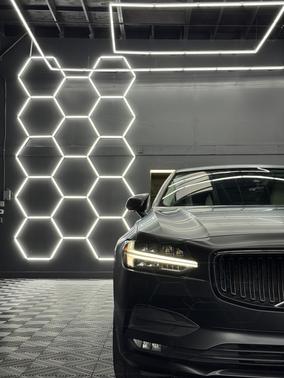 2018 Volvo S90 T5 Momentum