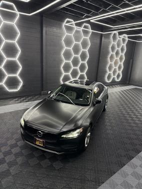 2018 Volvo S90 T5 Momentum
