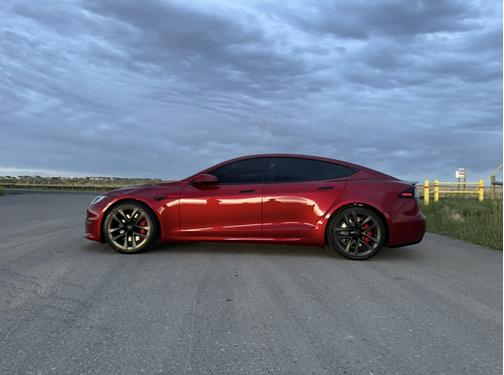 2024 Tesla Model S Plaid