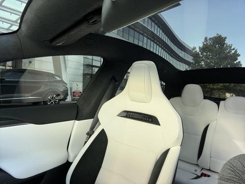 2024 Tesla Model S Plaid