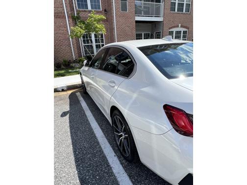 Photo 2 of 20 of 2020 BMW 330 i xDrive