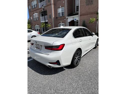Photo 4 of 20 of 2020 BMW 330 i xDrive