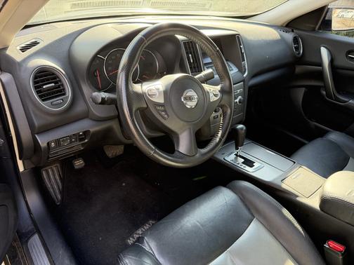 2012 Nissan Maxima S