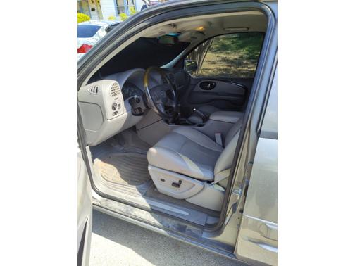 Photo 4 of 9 of 2007 Buick Rainier CXL