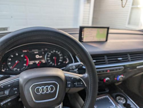 Black 2017 Audi Q7 3.0T Premium Plus