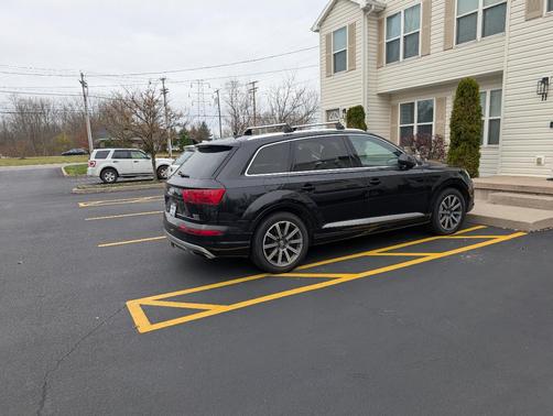 Black 2017 Audi Q7 3.0T Premium Plus