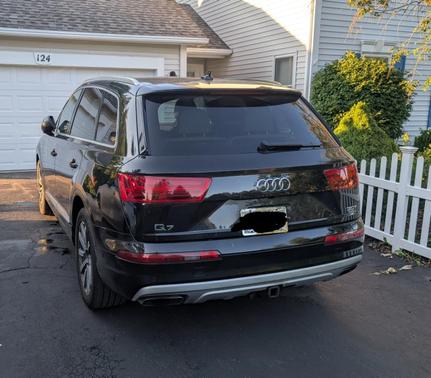 Black 2017 Audi Q7 3.0T Premium Plus