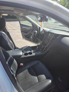 White 2014 INFINITI Q50 Hybrid Premium