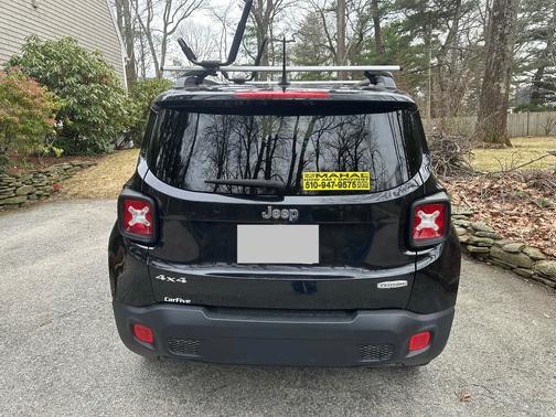 Black 2016 Jeep Renegade Latitude
