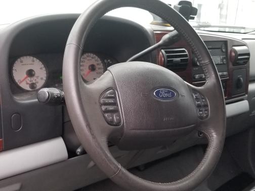 2006 Ford F-250 Lariat Crew Cab Super Duty