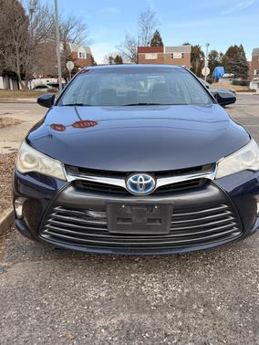 2017 Toyota Camry Hybrid LE