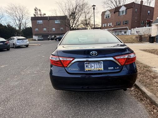 2017 Toyota Camry Hybrid LE